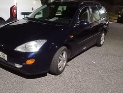 Usado 2001 Ford Focus Sedan | € 1.550 (Bom preço)