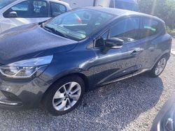 Usado 2018 Renault Clio IV Sedan | € 13.500 (Preço elevado)