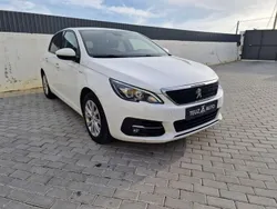 Usado 2020 Peugeot 308 Style Sedan | € 12.900 (Preço justo)