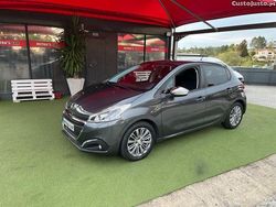 Cinza Usado 2016 Peugeot 208 S Citadino | € 9.750 (Preço justo)