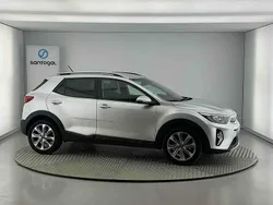Outra Usado 2024 Kia Stonic SUV | € 18.990 (Preço justo)