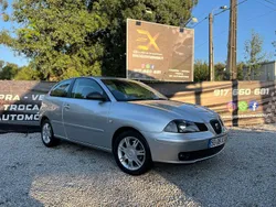 Cinza Usado 2004 Seat Ibiza Citadino | € 2.990 (Preço justo)