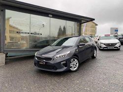Cinza Usado 2021 Kia Ceed Urban | € 14.900 (Preço justo)