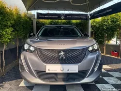 Outra Usado 2023 Peugeot e-2008 Active SUV | € 22.500 (Bom preço)