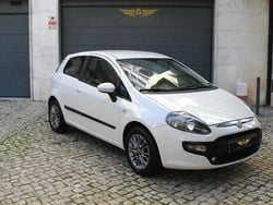 Branco Usado 2011 Fiat Punto Easy Citadino | € 4.950 (Preço justo)