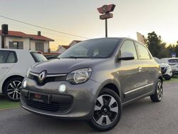 Branco Usado 2017 Renault Twingo LIMITED Citadino | € 8.950 (Preço justo)