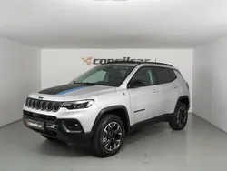 Cinza prata Usado 2022 Jeep Compass Trailhawk SUV | € 27.980 (Preço justo)
