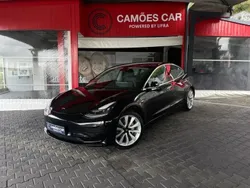 Preto Usado 2019 Tesla Model 3 Standard Range Sedan | € 25.980 (Preço justo)