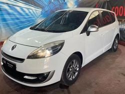 Branco Usado 2012 Renault Grand Scénic III Dynamique Monovolume | € 8.899 (Preço justo)