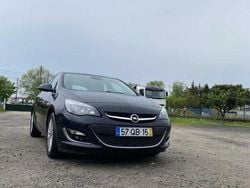 Usado 2015 Opel Astra Sedan | € 7.250 (Bom preço)