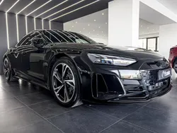 Preto Usado 2021 Audi e-tron GT quattro Sedan | € 71.900