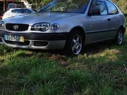 Cinzento Usado 2000 Toyota Corolla Carrinha | € 1.950