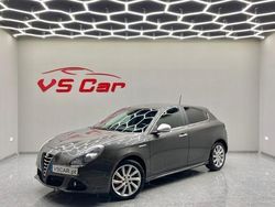 Cinzento Usado 2013 Alfa Romeo Giulietta Exclusive Citadino | € 10.500