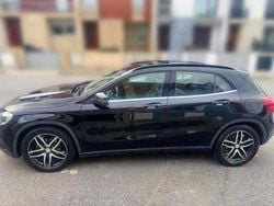 Preto Usado 2016 Mercedes GLA180 SUV | € 18.000 (Preço justo)