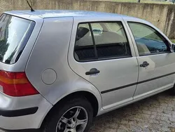 Usado 2002 VW Golf IV Sedan | € 7.900 (Caro)