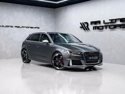 Cinzento Usado 2015 Audi RS3 Sportback Comfort Citadino | € 34.950