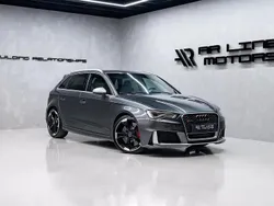 Cinzento Usado 2015 Audi RS3 Sportback Comfort Citadino | € 34.950