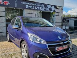 Azul Usado 2016 Peugeot 208 Citadino | € 9.860 (Preço justo)