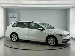 Branco Usado 2024 VW Golf VIII Life Carrinha | € 36.700