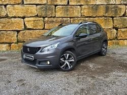 Cinza Usado 2018 Peugeot 2008 GT-line SUV | € 10.900 (Preço justo)