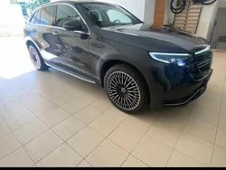 Cinzento Usado 2020 Mercedes EQC400 SUV | € 42.500