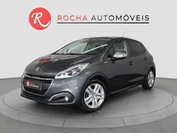 Cinza Usado 2018 Peugeot 208 Signature Sky Citadino | € 9.479 (Bom preço)