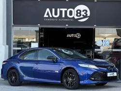Azul Usado 2019 Toyota Camry Luxury Sedan | € 29.990