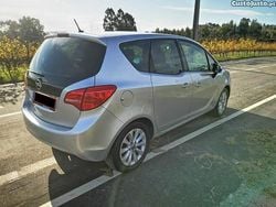 Branco Usado 2015 Opel Meriva Monovolume | € 8.950