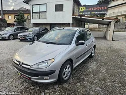 Cinza Usado 1999 Peugeot 206 | € 1.650 (Bom preço)