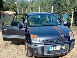 Usado 2007 Ford Fusion Sedan | € 2.400