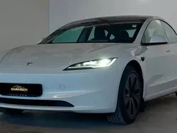 Branco Usado 2023 Tesla Model 3 Long Range Sedan | € 37.990 (Caro)
