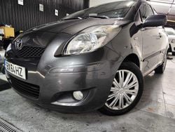 Usado 2010 Toyota Yaris Executive Sedan | € 10.499 (Preço elevado)