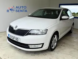 Branco Usado 2015 Skoda Rapid Style Carrinha | € 10.900