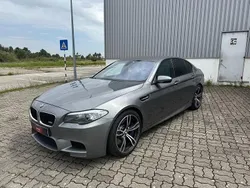 Cinzento Usado 2012 BMW M5 Sedan | € 47.500