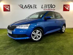 Azul Usado 2023 Skoda Fabia Style | € 13.500 (Preço justo)