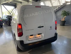 Branco Usado 2024 Peugeot Partner Monovolume | € 20.900 (Preço elevado)