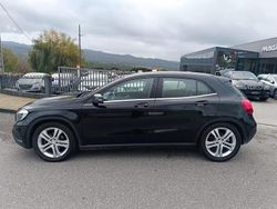 Preto Usado 2015 Mercedes GLA180 SUV | € 21.500 (Preço justo)
