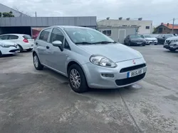 Cinza Usado 2017 Fiat Punto Easy Citadino | € 7.500 (Preço justo)