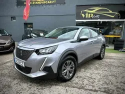Cinzento Usado 2020 Peugeot e-2008 Allure SUV | € 25.990