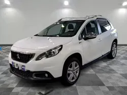 Branco Usado 2017 Peugeot 2008 SUV | € 9.490 (Bom preço)
