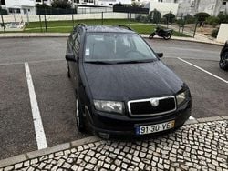 Usado 2003 Skoda Fabia Sedan | € 2.200 (Preço justo)