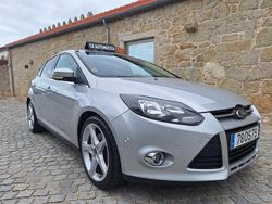 Cinzento Usado 2014 Ford Focus | € 11.950