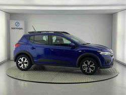 Azul Usado 2024 Dacia Sandero Expression Citadino | € 17.290 (Preço justo)
