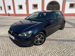 Azul Usado 2015 VW Golf VII Trendline Citadino | € 14.500 (Preço justo)
