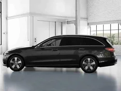 Cinzento Novo 2025 Mercedes C220 Carrinha | € 72.175