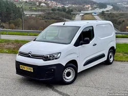 Branco Usado 2020 Citroën Berlingo Feel Monovolume | € 14.500 (Preço justo)