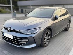 Cinzento Usado 2024 VW Passat Carrinha | € 49.900