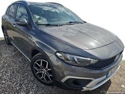 Cinza Usado 2022 Fiat Tipo Cross Carrinha | € 13.799 (Bom preço)
