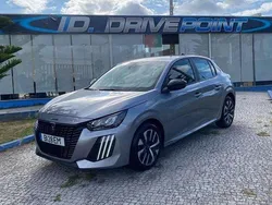 Cinzento Usado 2024 Peugeot 208 Citadino | € 17.900 (Preço justo)