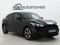 Preto Usado 2023 Ford Mustang Mach-E SUV | € 46.900 (Preço justo)